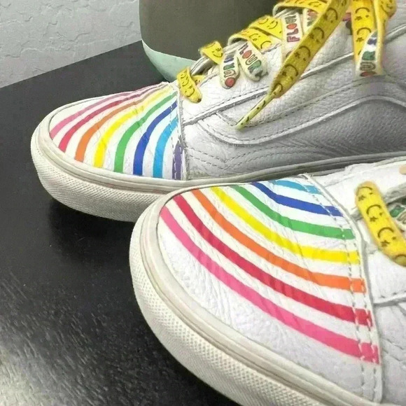 Vans Off the Wall Low Top Rainbow Slour Shop By Amirah Kassem Shoes W7/M5.5 - Picture 4 of 11